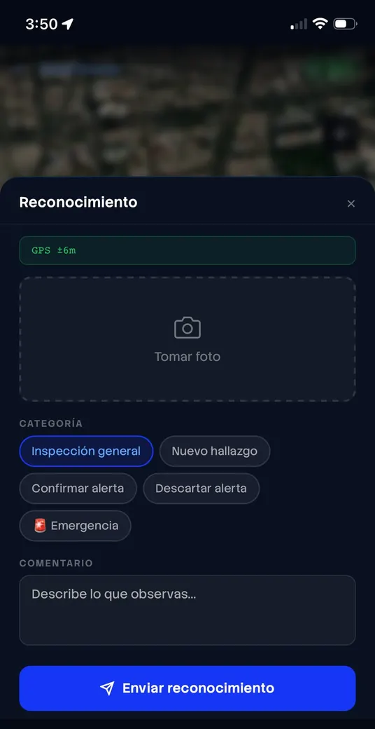 Reconnaissance form on a phone: GPS accuracy, photo capture, finding category and comment